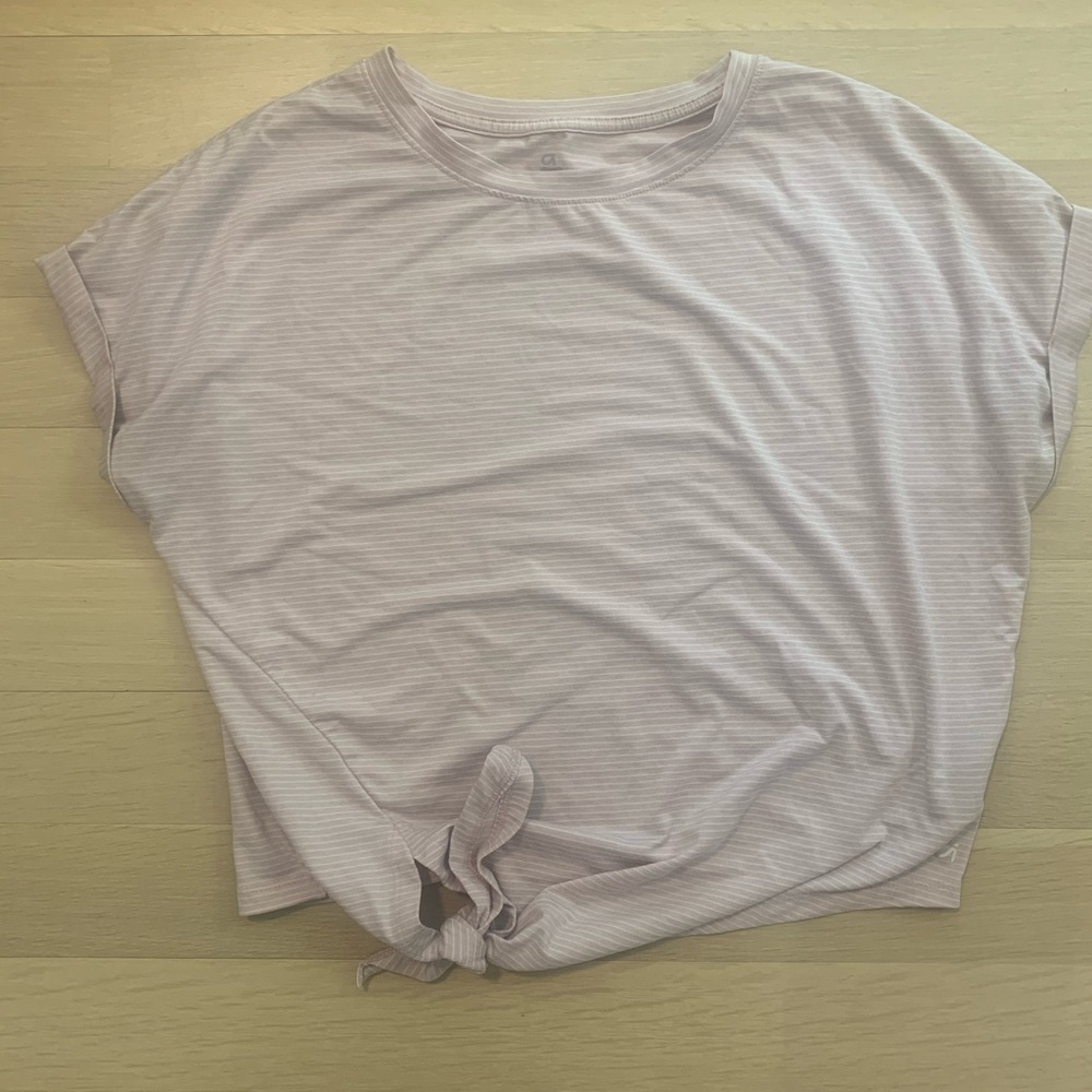 Gap exercise tee